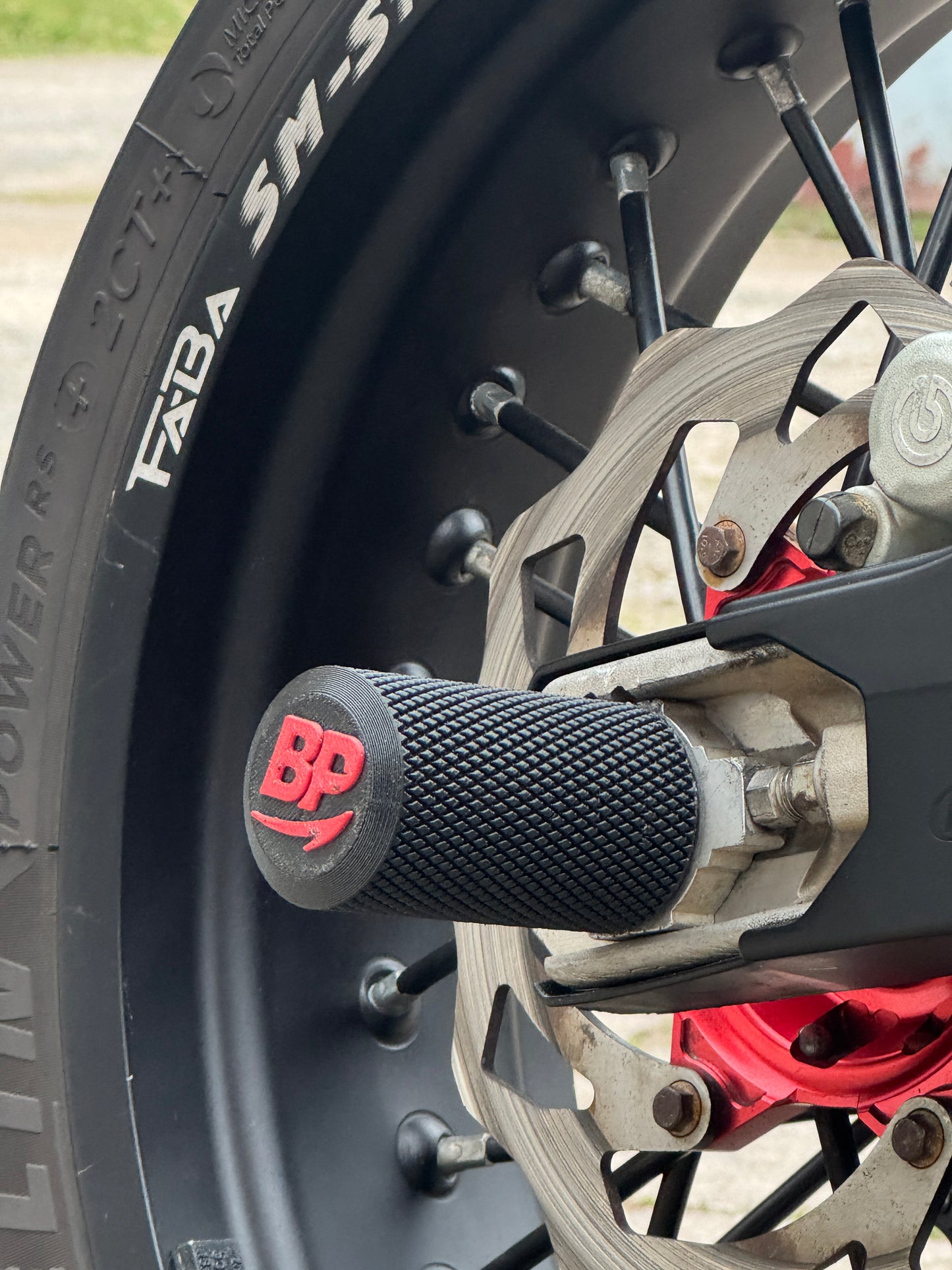 3D-gedruckte Motorrad-Sturzpads für Achsen