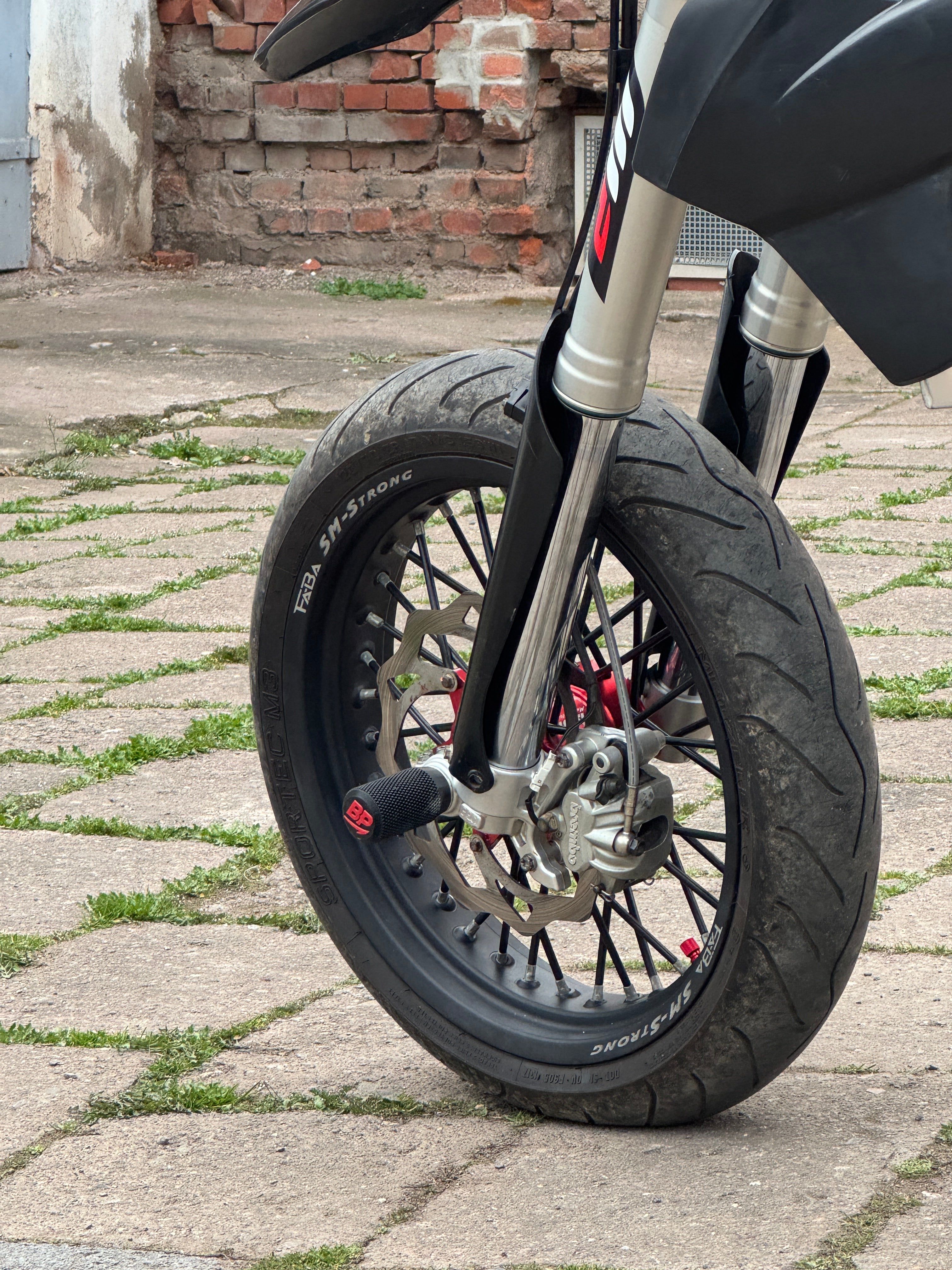 3D-gedruckte Motorrad-Sturzpads für Achsen